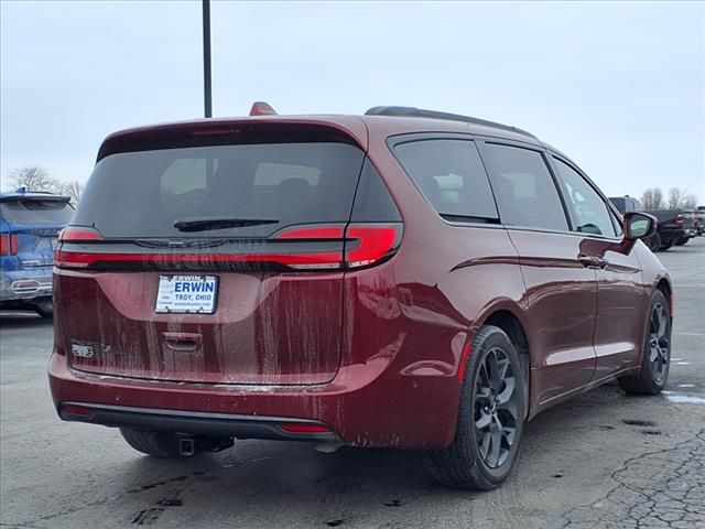 2021 Chrysler Pacifica Touring-L