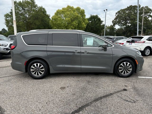 2021 Chrysler Pacifica Touring-L