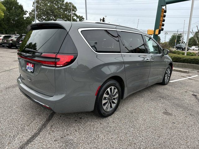 2021 Chrysler Pacifica Touring-L