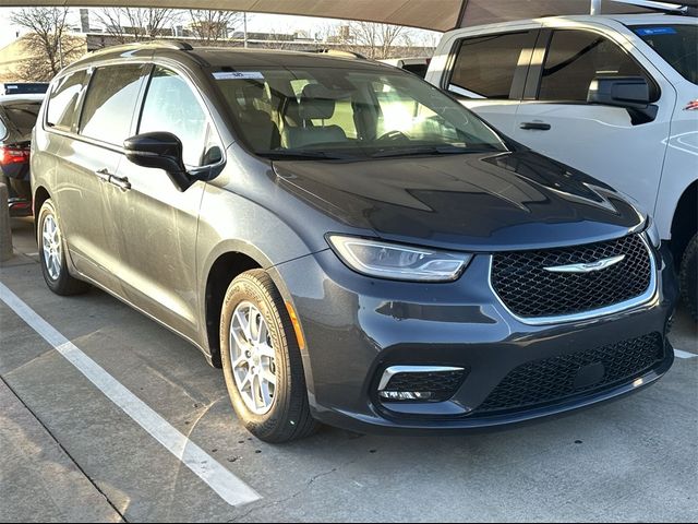 2021 Chrysler Pacifica Touring-L