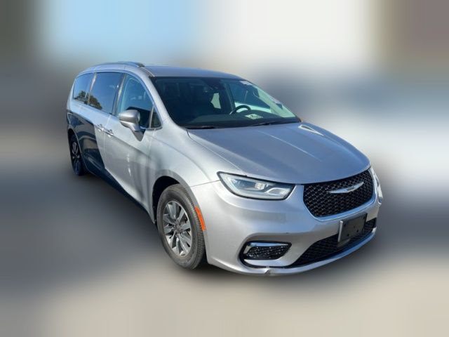 2021 Chrysler Pacifica Touring-L