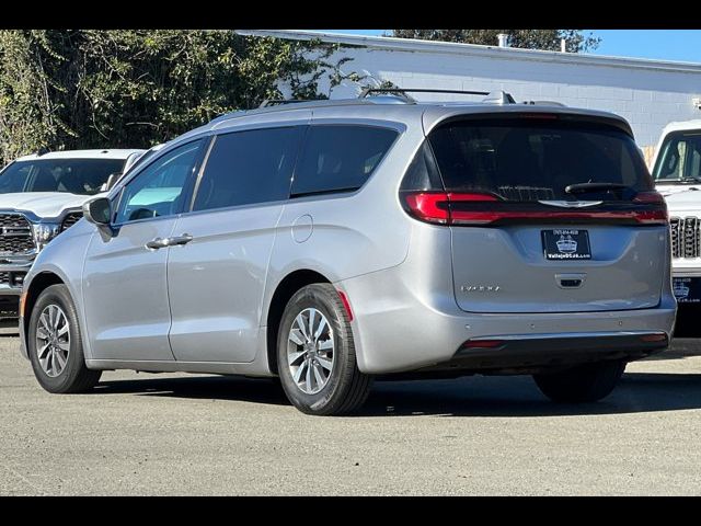 2021 Chrysler Pacifica Touring-L