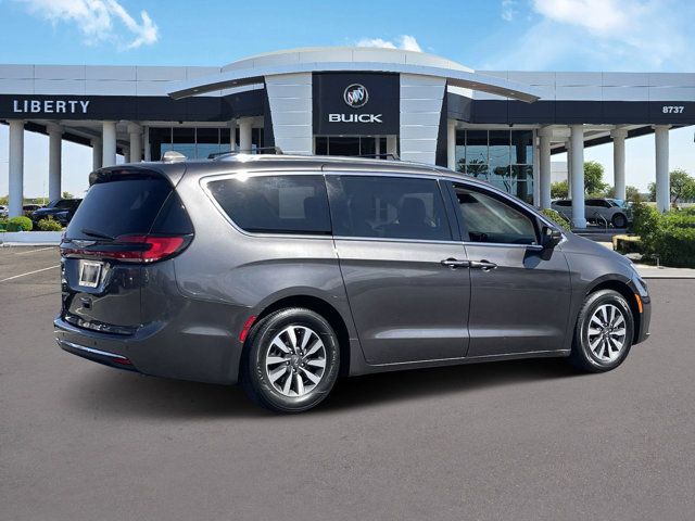 2021 Chrysler Pacifica Touring-L