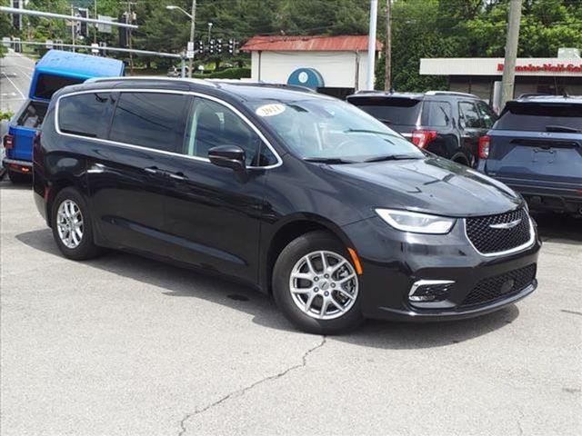 2021 Chrysler Pacifica Touring-L