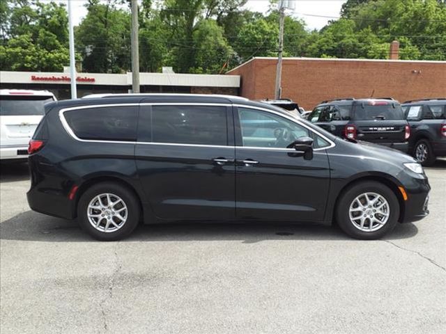 2021 Chrysler Pacifica Touring-L