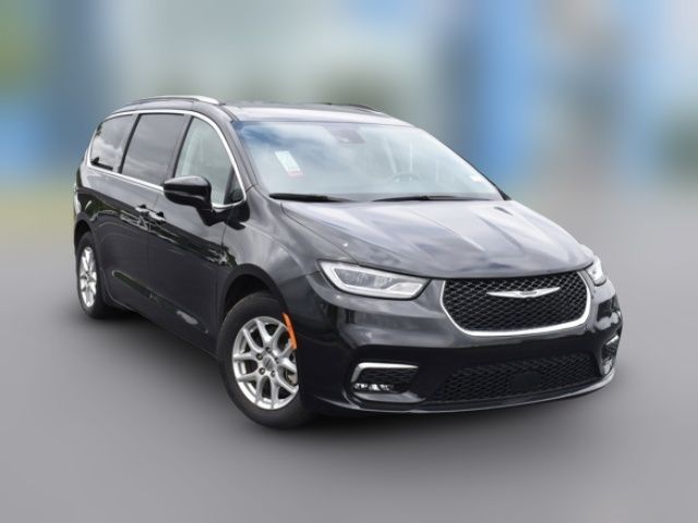 2021 Chrysler Pacifica Touring-L