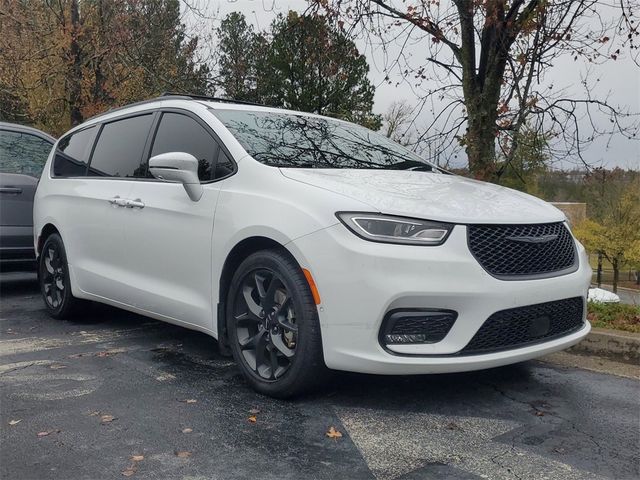 2021 Chrysler Pacifica Touring-L