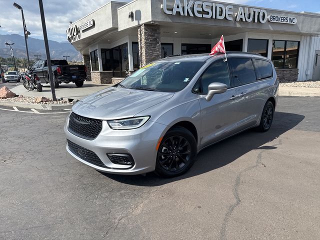 2021 Chrysler Pacifica Touring-L