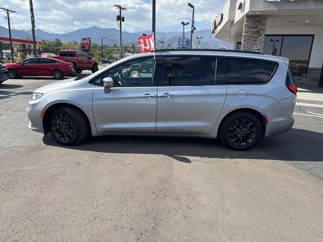 2021 Chrysler Pacifica Touring-L