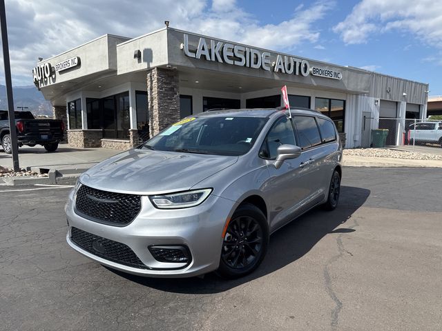 2021 Chrysler Pacifica Touring-L