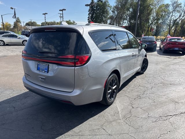 2021 Chrysler Pacifica Touring-L