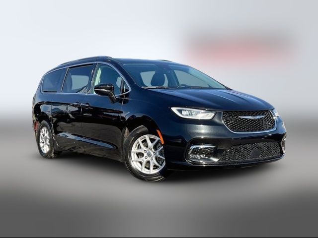 2021 Chrysler Pacifica Touring-L