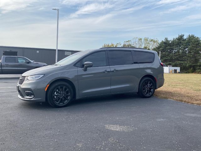 2021 Chrysler Pacifica Touring-L