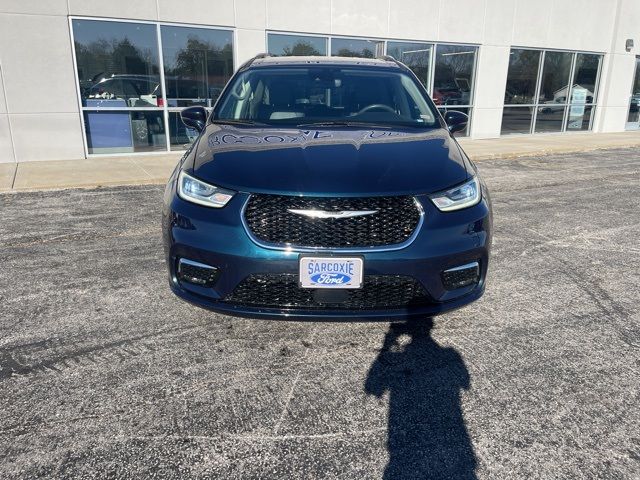 2021 Chrysler Pacifica Touring-L