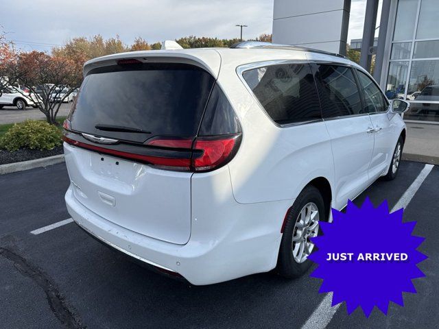 2021 Chrysler Pacifica Touring-L