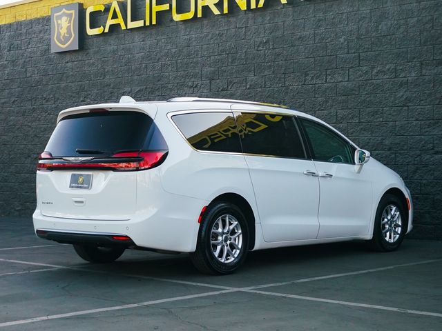 2021 Chrysler Pacifica Touring-L