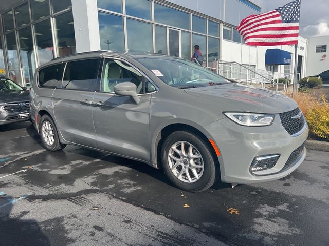 2021 Chrysler Pacifica Touring-L