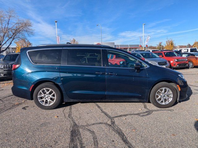 2021 Chrysler Pacifica Touring-L