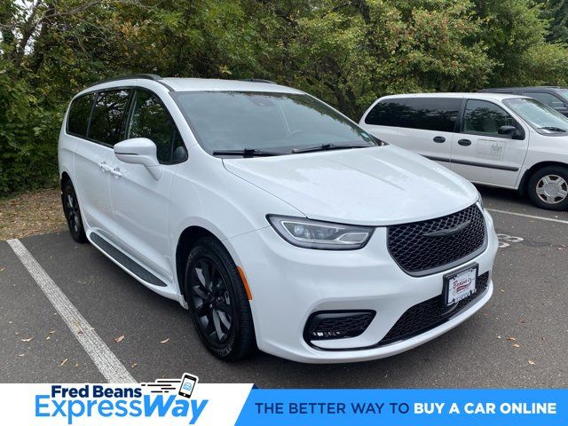 2021 Chrysler Pacifica Touring-L