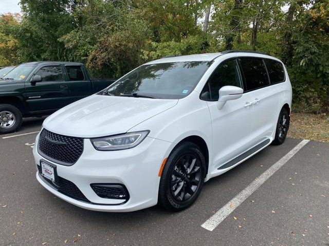 2021 Chrysler Pacifica Touring-L