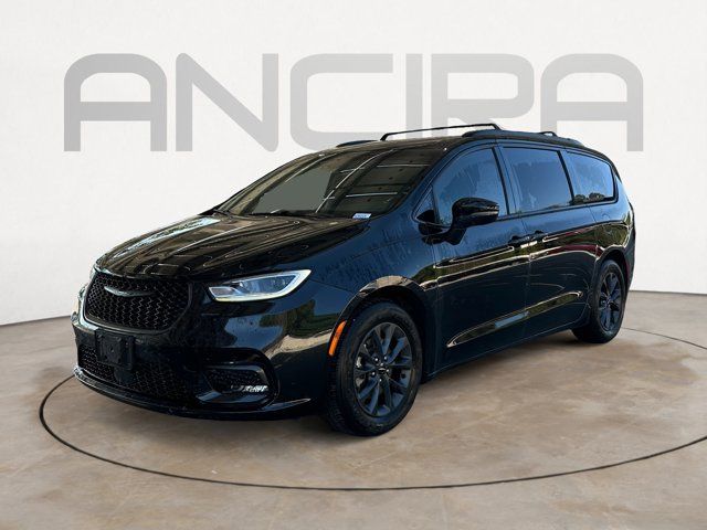 2021 Chrysler Pacifica Touring-L