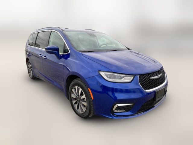 2021 Chrysler Pacifica Touring-L