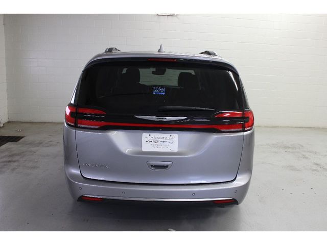 2021 Chrysler Pacifica Touring-L