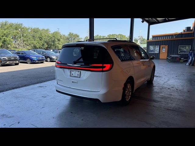 2021 Chrysler Pacifica Touring-L