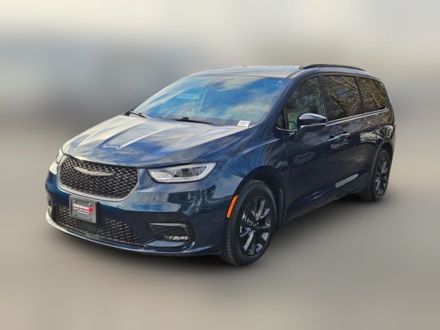 2021 Chrysler Pacifica Touring-L