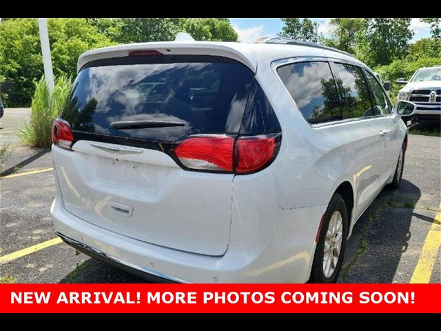 2021 Chrysler Pacifica Touring-L