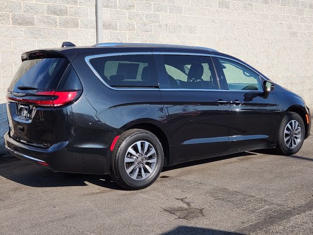 2021 Chrysler Pacifica Touring-L