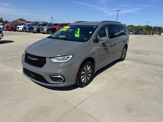 2021 Chrysler Pacifica Touring-L