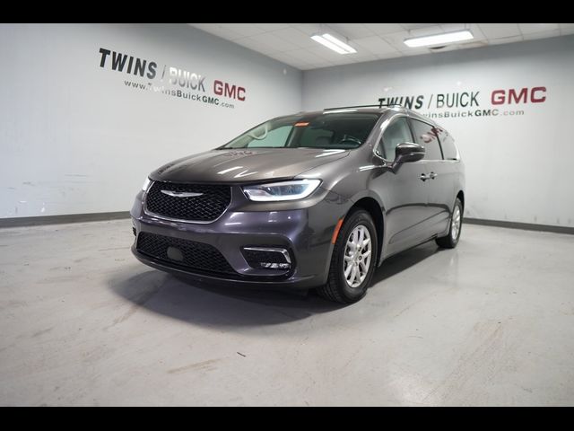 2021 Chrysler Pacifica Touring-L