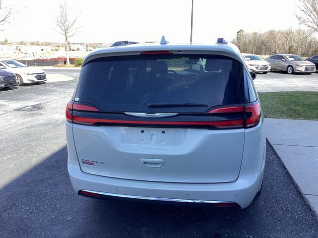 2021 Chrysler Pacifica Touring-L