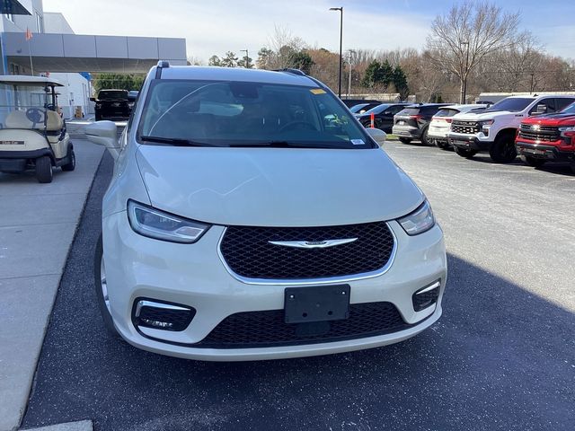 2021 Chrysler Pacifica Touring-L