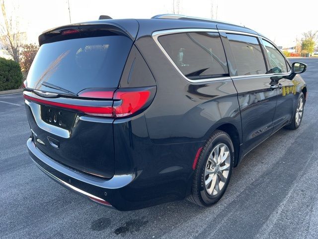 2021 Chrysler Pacifica Touring-L