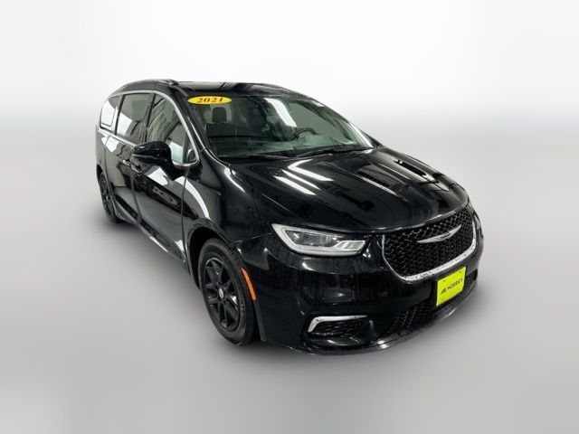 2021 Chrysler Pacifica Touring-L