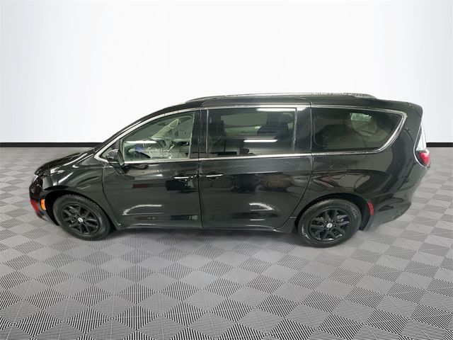 2021 Chrysler Pacifica Touring-L