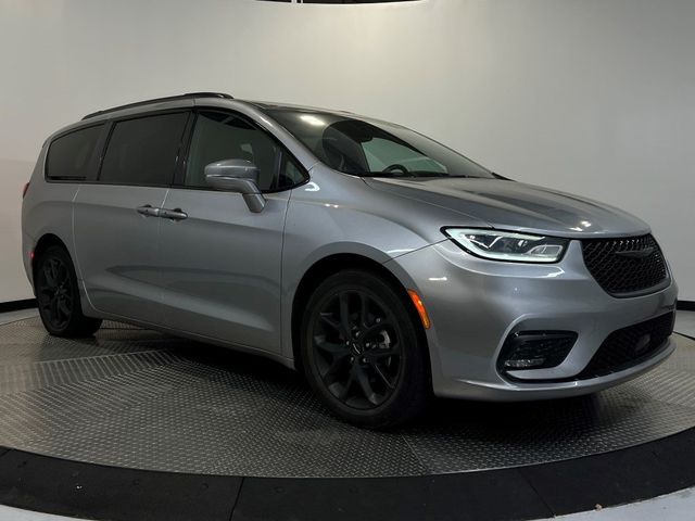 2021 Chrysler Pacifica Touring-L