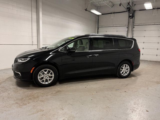 2021 Chrysler Pacifica Touring-L