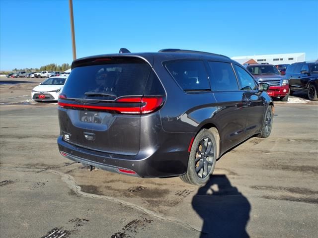 2021 Chrysler Pacifica Touring-L