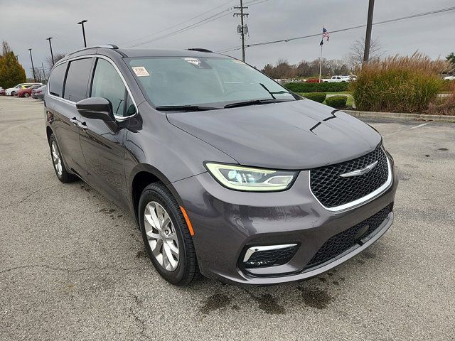 2021 Chrysler Pacifica Touring-L