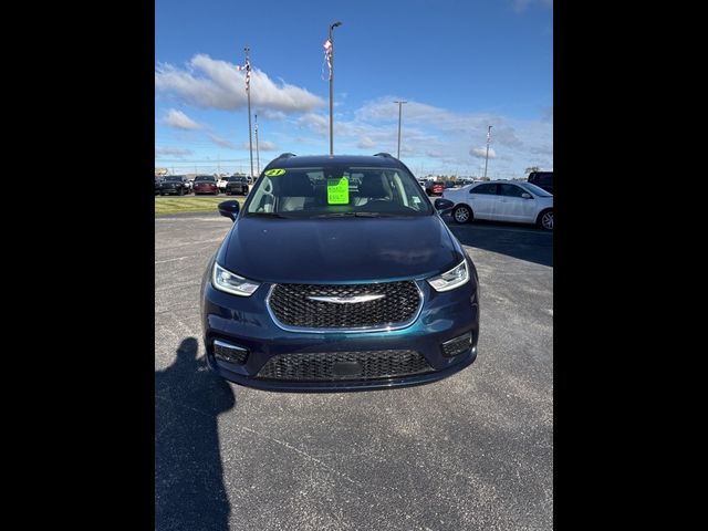 2021 Chrysler Pacifica Touring-L