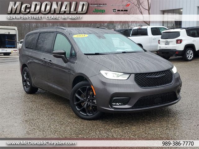 2021 Chrysler Pacifica Touring-L