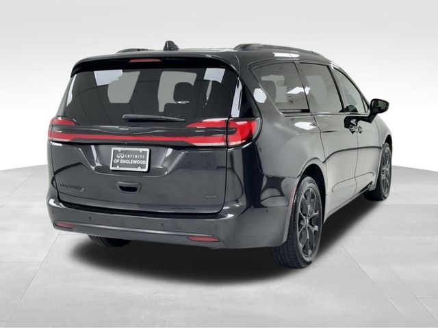 2021 Chrysler Pacifica Touring-L