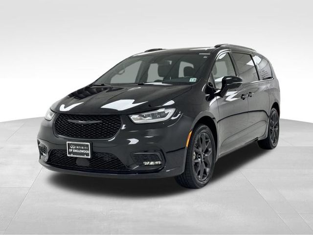 2021 Chrysler Pacifica Touring-L