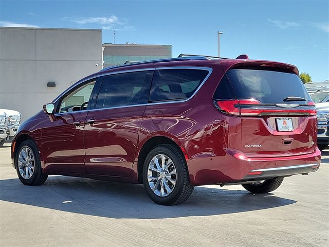 2021 Chrysler Pacifica Touring-L