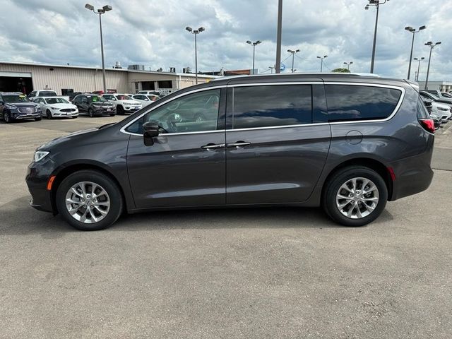 2021 Chrysler Pacifica Touring-L