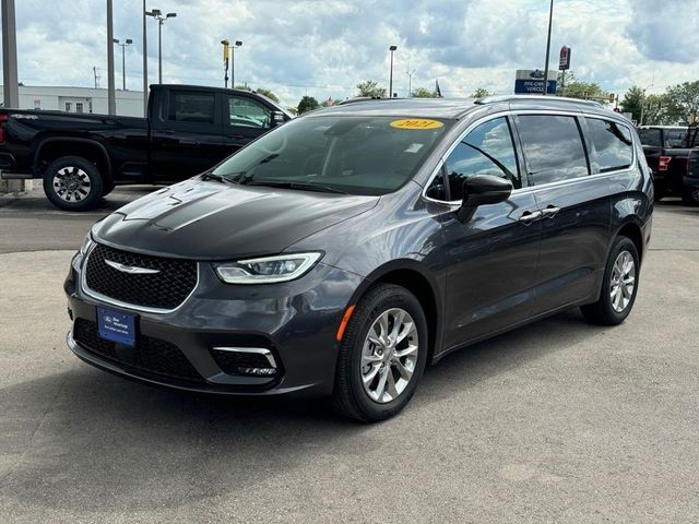 2021 Chrysler Pacifica Touring-L