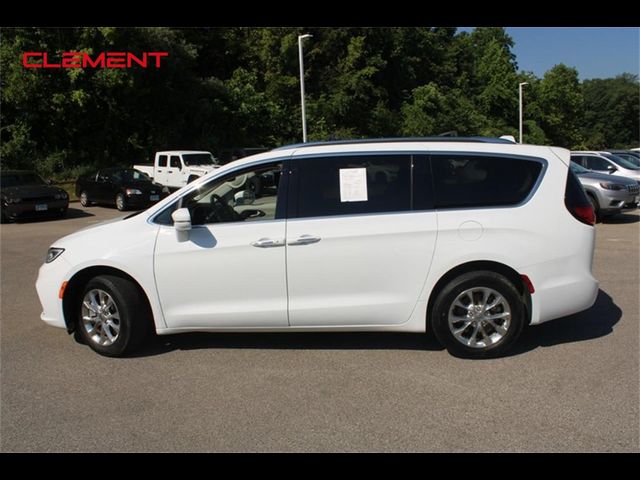 2021 Chrysler Pacifica Touring-L